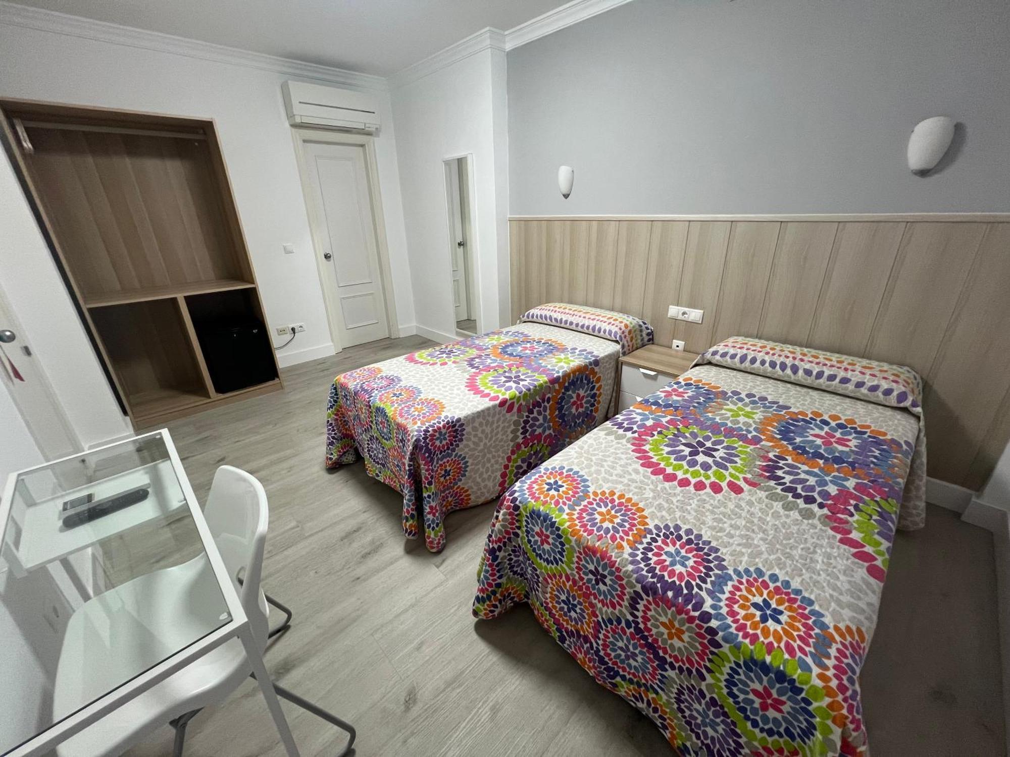 Hotel Dila Velez Malaga Exterior photo